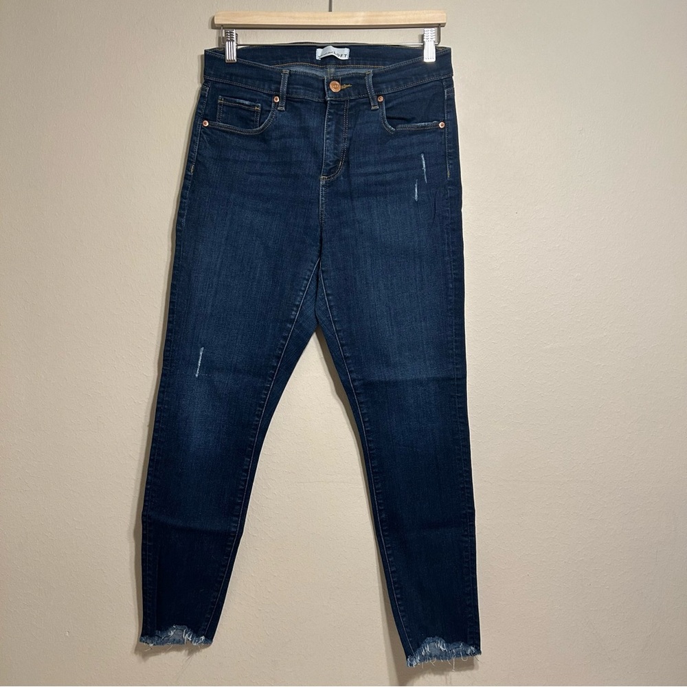 LOFT Modern Skinny jeans with frayed hem Indigo Wash‎ Size 29/8